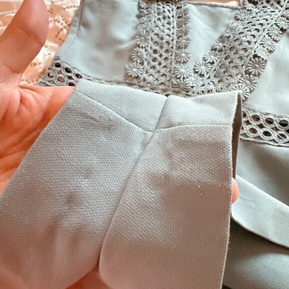 BLUSH BOUTIQUE Teal Blue Lace Trim Romper | Medium - Picture 11 of 11